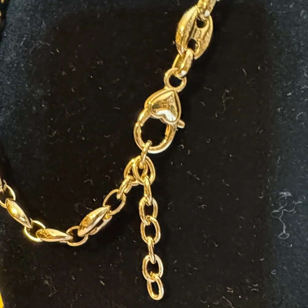 Gold Chain Link Necklace with Pave Oval Accent BNIB - Picture 3 of 3